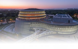 下一个科技中心在中国 中国政府友谊奖获得者埃尔文内尔表示粤港澳大湾区将成为现代科学中心